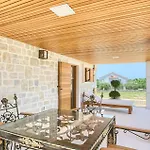Holiday home Nena