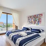 Nena Holiday home *